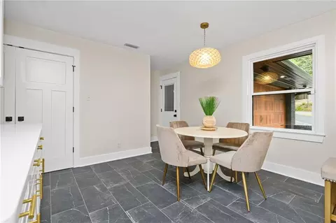 Dining - 628 Chelsea Dr E, Mobile, AL 36608 photo 3 of 4