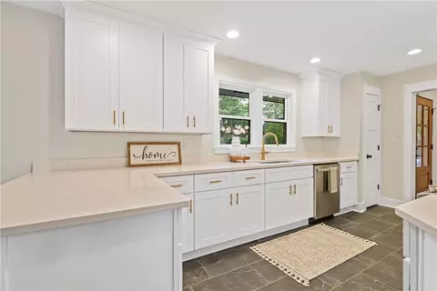 Kitchen - 628 Chelsea Dr E, Mobile, AL 36608 photo 3 of 3