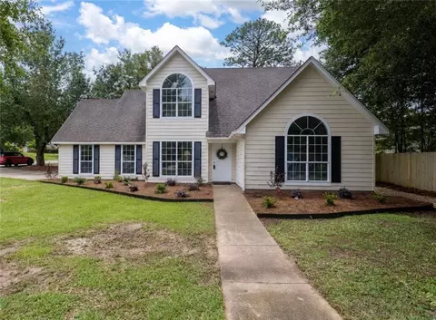 101 Lawson Rd, Daphne, AL 36526