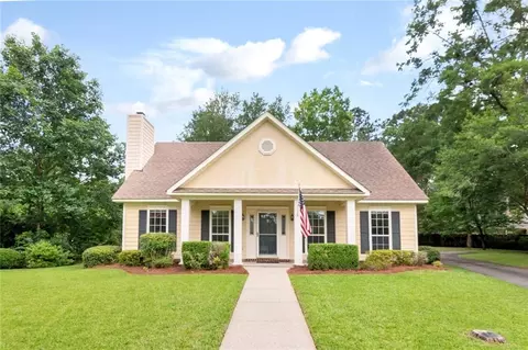 1220 Edinburgh Ct, Mobile, AL 36609