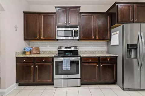 Kitchen - 2133 Elliott Ct, Mobile, AL 36695 photo 1 of 2