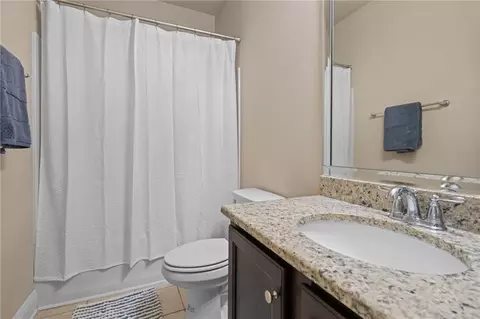 Bath - 2133 Elliott Ct, Mobile, AL 36695 photo 2 of 2
