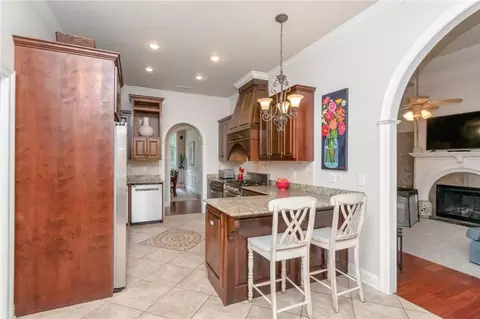 Kitchen - 312 Springhill Woods Dr E, Mobile, AL 36608 photo 5 of 6