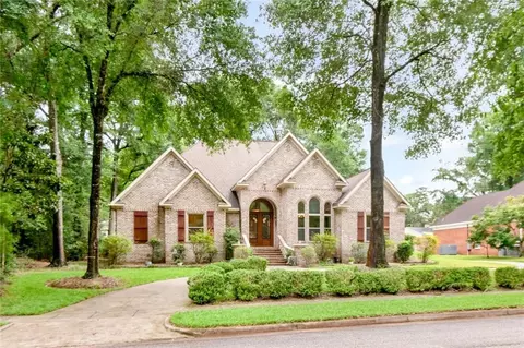Exterior - 312 Springhill Woods Dr E, Mobile, AL 36608 photo 11 of 12