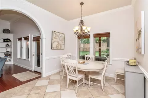 Dining - 312 Springhill Woods Dr E, Mobile, AL 36608 photo 2 of 3