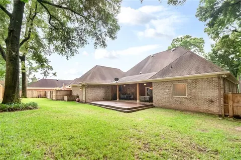 Exterior - 312 Springhill Woods Dr E, Mobile, AL 36608 photo 9 of 12