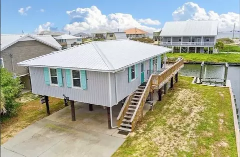 2255 Mallard St, Dauphin Island, AL 36528