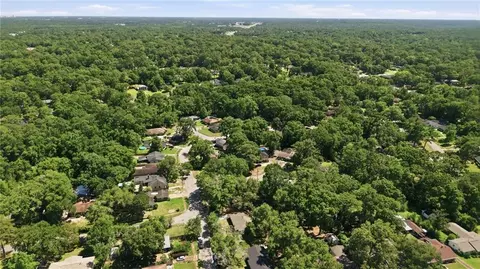 View/Area - 2660 Woodcliff Dr E, Mobile, AL 36693 photo 2 of 8