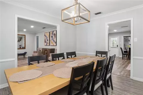 Dining - 2660 Woodcliff Dr E, Mobile, AL 36693 photo 2 of 3