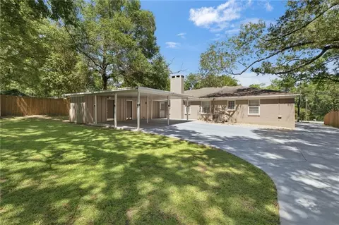 Exterior - 2660 Woodcliff Dr E, Mobile, AL 36693 photo 12 of 14