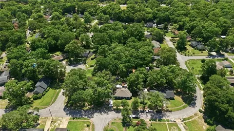 View/Area - 2660 Woodcliff Dr E, Mobile, AL 36693 photo 6 of 8