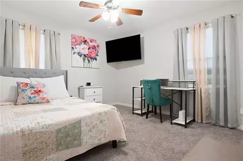 Bedroom - 2660 Woodcliff Dr E, Mobile, AL 36693 photo 7 of 9