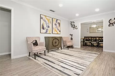 Entry Way - 2660 Woodcliff Dr E, Mobile, AL 36693 photo 2 of 3