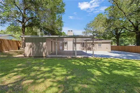 Exterior - 2660 Woodcliff Dr E, Mobile, AL 36693 photo 13 of 14