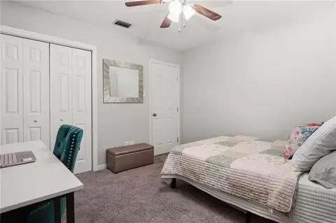 Bedroom - 2660 Woodcliff Dr E, Mobile, AL 36693 photo 6 of 9