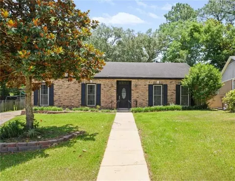 2601 Wagon Wheel Dr, Mobile, AL 36695