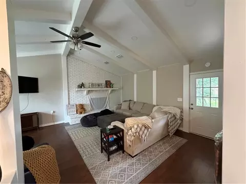 Living - 304 Syracuse St, Mobile, AL 36608 photo 3 of 3