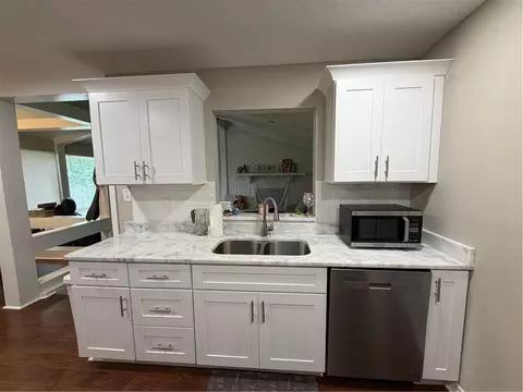 Kitchen - 304 Syracuse St, Mobile, AL 36608 photo 3 of 3
