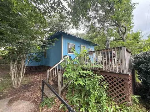 16 Gulf St, Chickasaw, AL 36611