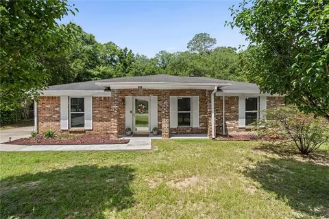 215 Ennis St, Saraland, AL 36571