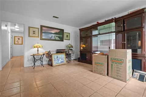 Entry Way - 859 Carleton Ave, Mobile, AL 36617 photo 1 of 1