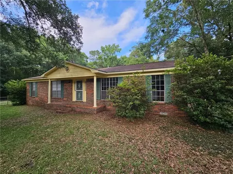 9153 Padgett Switch Rd, Irvington, AL 36544
