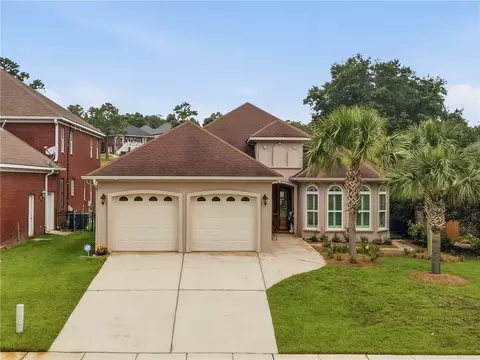 4164 Heron Lakes Dr, Mobile, AL 36693