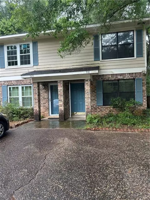918 Dickenson Ave, Mobile, AL 36609
