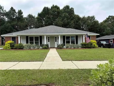 6501 Gaslight Ln, Mobile, AL 36695