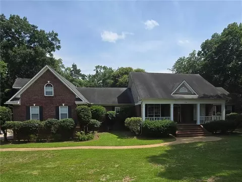 234 Autumn Dr, Saraland, AL 36571