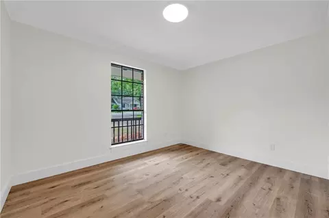 Bedroom - 6025 Howells Ferry Rd, Mobile, AL 36618 photo 1 of 6
