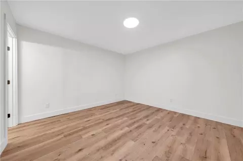Bedroom - 6025 Howells Ferry Rd, Mobile, AL 36618 photo 2 of 6