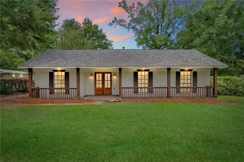 6025 Howells Ferry Rd, Mobile, AL 36618