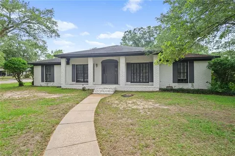 424 Hounds Run W, Mobile, AL 36608