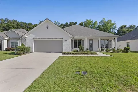 10299 Grady Ln, Mobile, AL 36695