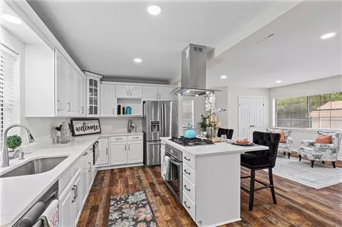 Kitchen - 859 Cottage Hill Ave, Mobile, AL 36693 photo 1 of 5
