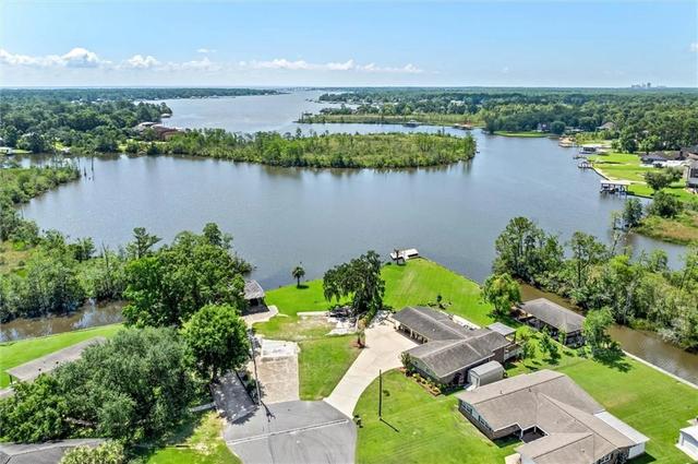 3801 Point Rd, Mobile, AL 36619