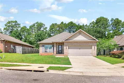 6208 Whitebark Dr, Mobile, AL 36693