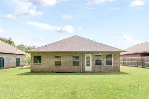Exterior - 6208 Whitebark Dr, Mobile, AL 36693 photo 2 of 7