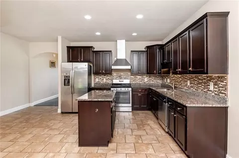 Kitchen - 6208 Whitebark Dr, Mobile, AL 36693 photo 2 of 3