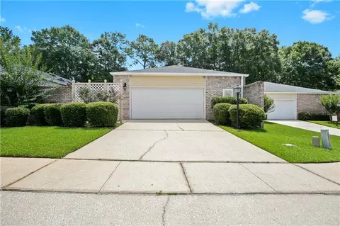 133 Woodruff Ct, Mobile, AL 36608