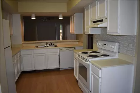Kitchen - 6701 Dickens Ferry Rd #23, Mobile, AL 36608 photo 1 of 2