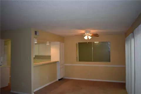 Living - 6701 Dickens Ferry Rd #23, Mobile, AL 36608 photo 1 of 5
