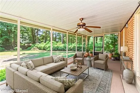 Exterior - 324 Syracuse St, Mobile, AL 36608 photo 2 of 11