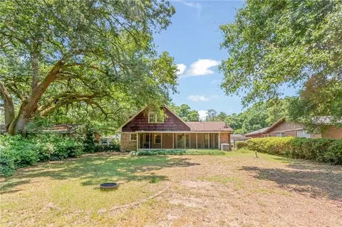 Exterior - 324 Syracuse St, Mobile, AL 36608 photo 7 of 11