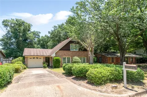 Exterior - 324 Syracuse St, Mobile, AL 36608 photo 9 of 11