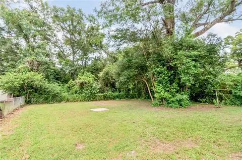 Exterior - 655 Shannon St, Mobile, AL 36606 photo 5 of 8