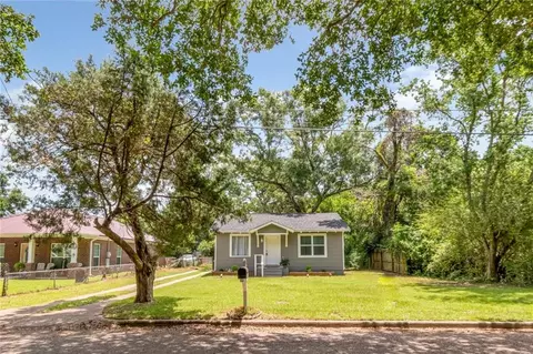 Exterior - 655 Shannon St, Mobile, AL 36606 photo 7 of 8