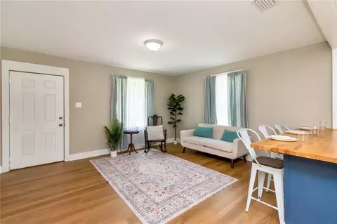 Living - 655 Shannon St, Mobile, AL 36606 photo 3 of 3