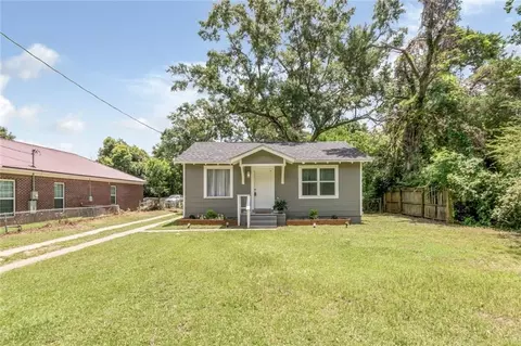 Exterior - 655 Shannon St, Mobile, AL 36606 photo 8 of 8